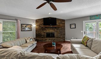 14 Glenbarr Cir, Bella Vista, AR 72715