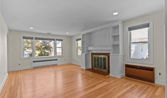 65 Howland Rd, Cranston, RI 02910