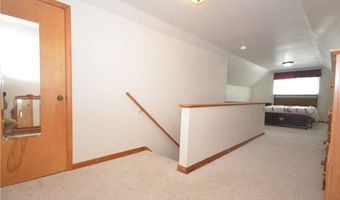 759 Tallkron Dr, Akron, OH 44305