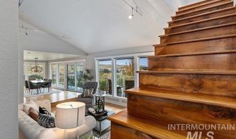 889 E Chardie Rd, Boise, ID 83702