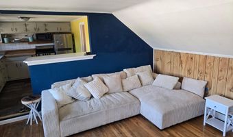 280 S Bayview Ave, Amityville, NY 11701