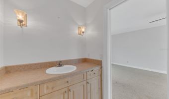 1005 PIANO Ln, Apollo Beach, FL 33572