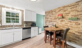 41 Taillon St, Bristol, CT 06010
