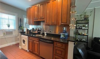 3 Bay View Ave 6, Bristol, RI 02809