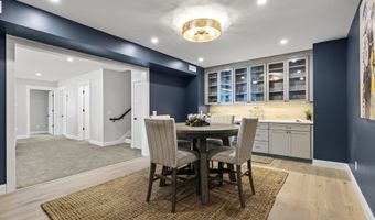 24 Amerescoggin Rd, Falmouth, ME 04105