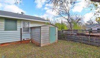 3227 S 9th St, Abilene, TX 79605