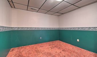 221 Mountain Edge Dr, Beaver, WV 25813