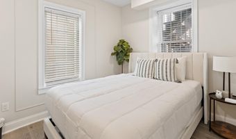 102 S Ocean Ave, Atlantic City, NJ 08401