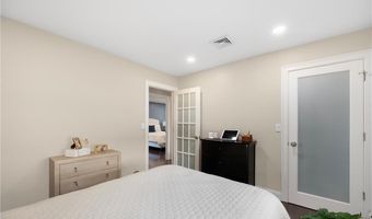 7 Robins Way, North Providence, RI 02904