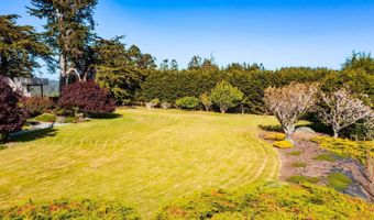 32550 Navarro Ridge Rd, Albion, CA 95410