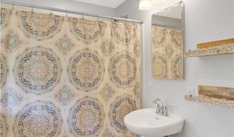 103 Hoover Blvd, Aliquippa, PA 15001