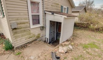 1000 Willard Ave, Alton, IL 62002