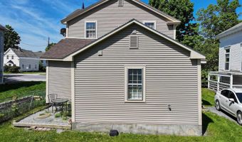 38 North St, Bristol, VT 05443