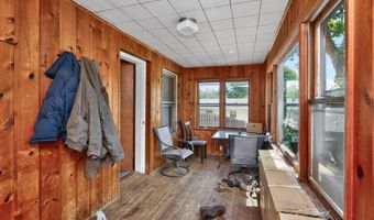 317 20th St 319, Ames, IA 50010