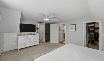 252 Wolf Rock Rd, Exeter, RI 02822