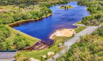 93 Skyline Dr, Albrightsville, PA 18210