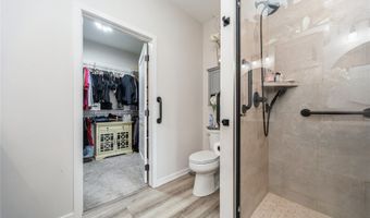 2333 Stonewood Ct SW, Altoona, IA 50009
