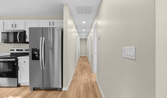 96 Hill St, Austin, IN 47102