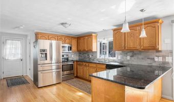19 Narragansett Ave, Glocester, RI 02814