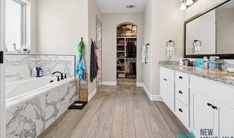 3811 Aquamarine Dr, Carlsbad, NM 88220