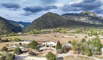 11 Los Altos, Arroyo Seco, NM 87514