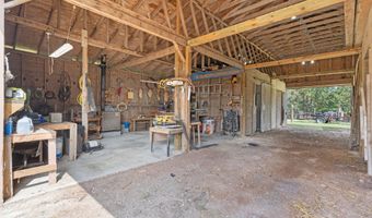 24352 State Hwy Ee, Aurora, MO 65605
