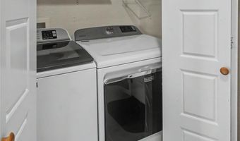 1000 Kathys Ct, Baldwin City, KS 66006