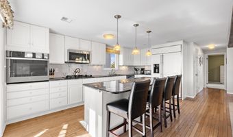 10 E 18TH, Barnegat Light, NJ 08006