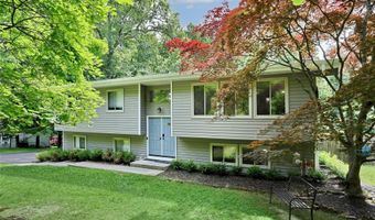 89 Regina Rd, Airmont, NY 10952