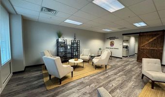 206 SW 8th St 112, Bentonville, AR 72712