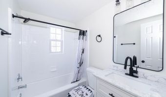 2237 FARRINGTON Ave 06-204, Alexandria, VA 22303