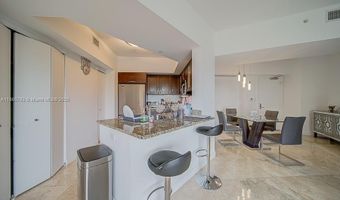 19900 E Country Club Dr 308, Aventura, FL 33180