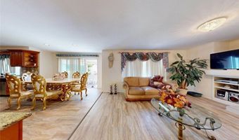 220 S Linhaven Cir, Anaheim, CA 92804