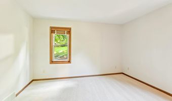 750 Engelhart Dr, Madison, WI 53713