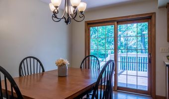 9 Kennebec Cir, Bath, ME 04530