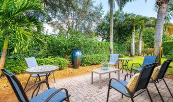 481 Forestview Dr, Atlantis, FL 33462