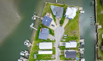 221 Smith St, Atlantic Beach, NC 28512