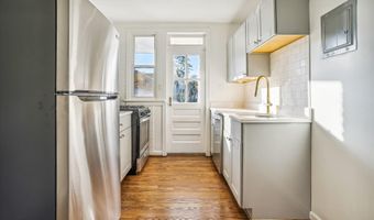 2502 LANGSTON Blvd 3, Arlington, VA 22201