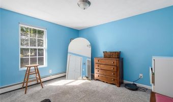 19 Narragansett Ave, Glocester, RI 02814