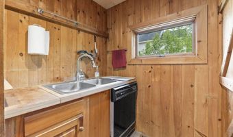 33 Lilly Ln, Appleton, ME 04862