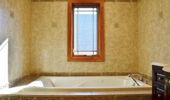 198-200 W 52ND St, Bayonne, NJ 07002
