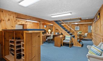 19 Lincoln Dr, Acton, MA 01720