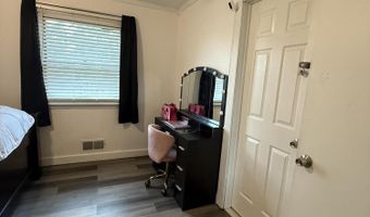 153 Schooner Ave, Barnegat, NJ 08005