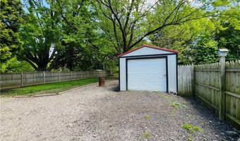 5854 Knollwood Dr, Ashtabula, OH 44004
