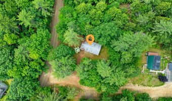 70 Meredith Ln, Barnstead, NH 03225