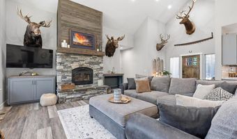 529 S Beaver Lake Rd, Athol, ID 83801