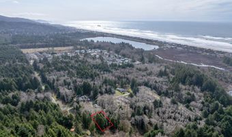228 7, Rockaway Beach, OR 97136