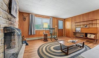 74 Beaver Dr, Albrightsville, PA 18210