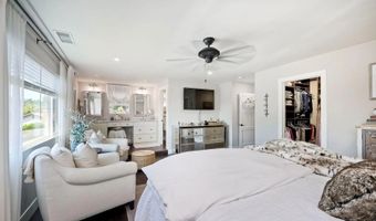 660 Via Rancho Pkwy, Escondido, CA 92029