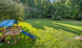 27 WHIRLAWAY Dr, Bear, DE 19701